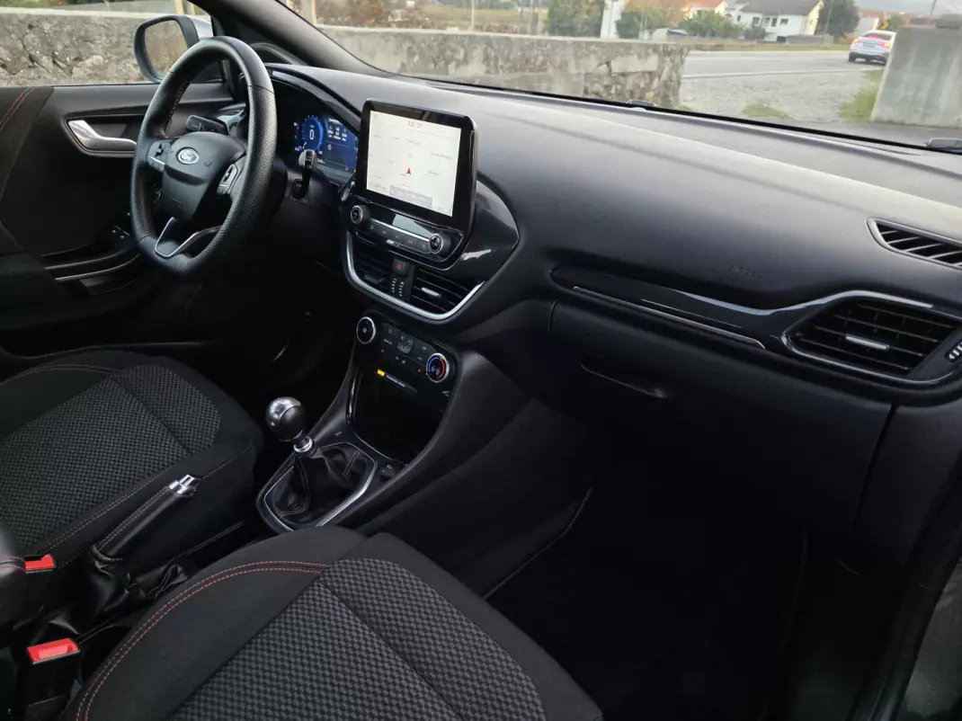 Ford Puma 2023 - 18990 EUR, 102000 km - AUTO.MOTO.pt - 102000km - foto 15 de 43