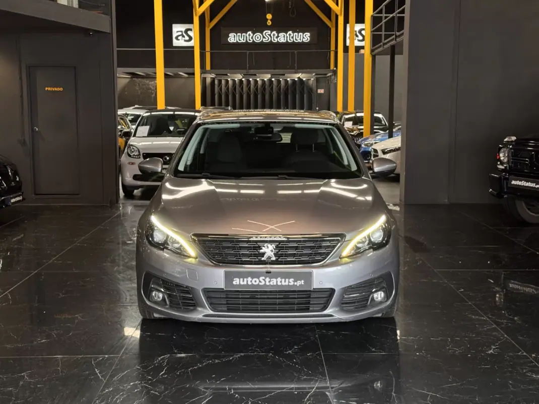 Peugeot 308 SW 2020 - 13490 EUR, 149900 km - AUTO.MOTO.pt - 149900km - foto 5 de 34