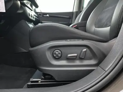 Volkswagen Sharan 2019 - 29700 EUR, 115600 km - AUTO.MOTO.pt - 115600km - foto 27 de 52