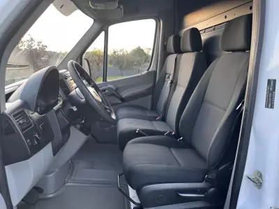 Mercedes-Benz Sprinter 310 CDI LONGA 2014 - 16900 EUR, 190000 km - AUTO.MOTO.pt - 190000km - foto 18 de 28