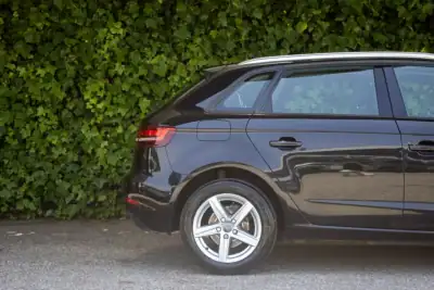 Audi A3 Sportback 2019 - 17800 EUR, 118000 km - AUTO.MOTO.pt - 118000km - foto 4 de 16