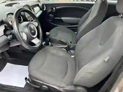 MINI One 2011 - 8700 EUR, 220000 km - AUTO.MOTO.pt - 220000km - foto 23 de 31