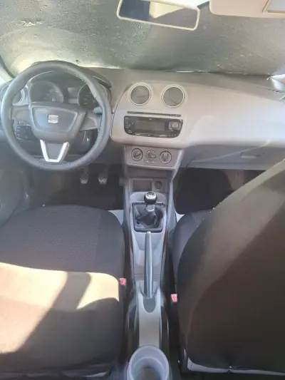 SEAT Ibiza 2008 - 6900 EUR, 500000 km - AUTO.MOTO.pt - 500000km - foto 8 de 12