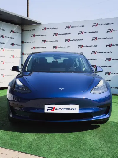 Tesla Model 3 2021 - 26990 EUR, 72100 km - 72100km - foto 14 de 19