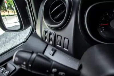 Renault Trafic 2020 - 28990 EUR, 126359 km - AUTO.MOTO.pt - 126359km - foto 17 de 41