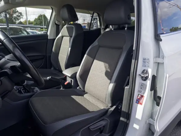 Volkswagen T-Cross 2019 - 18990 EUR, 100000 km - 100000km - foto 38 de 50