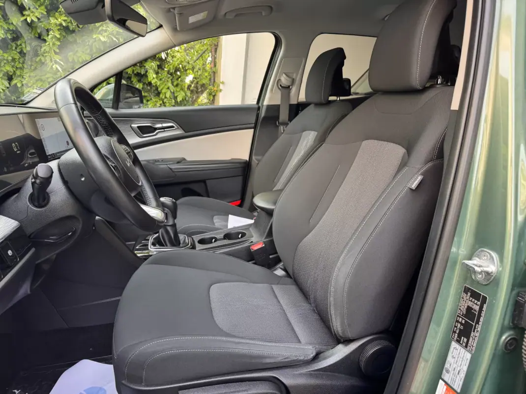 Kia Sportage 2023 - 24500 EUR, 64809 km - AUTO.MOTO.pt - 64809km - foto 21 de 24