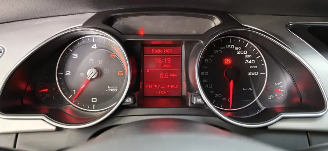 Audi A5 Sportback 2011 - 16990 EUR, 194000 km - AUTO.MOTO.pt - 194000km - foto 24 de 33