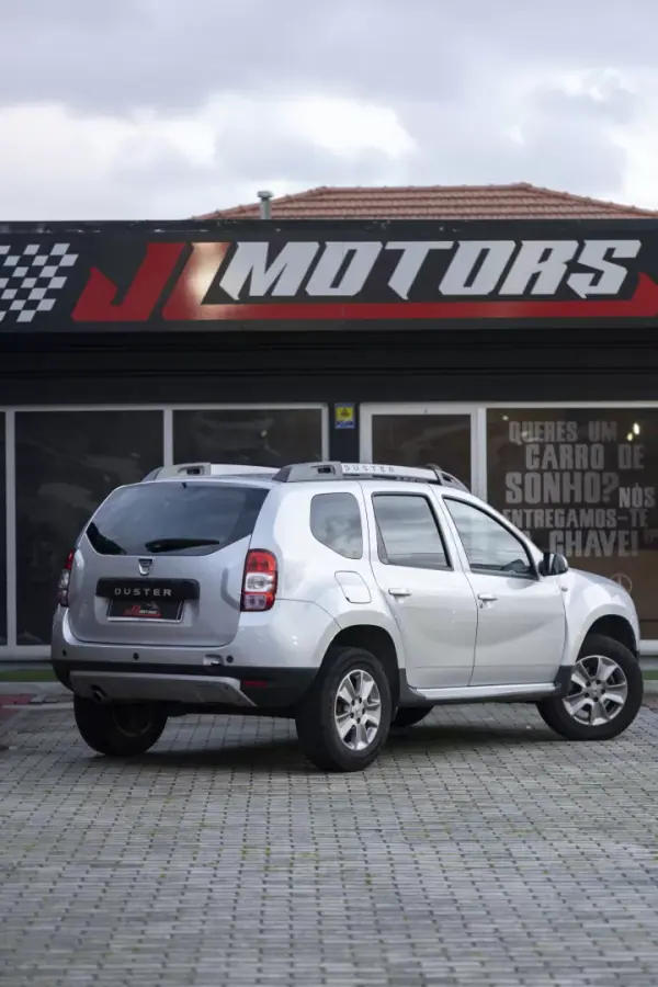 Dacia Duster 2015 - 10900 EUR, 150410 km - AUTO.MOTO.pt - 150410km - foto 25 de 33