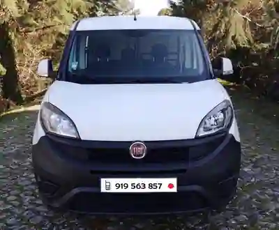 Fiat DOBLO CARGO 1.3 M-JET EASY 3 Lugares 2018 - 9250 EUR, 196000 km - AUTO.MOTO.pt - 196000km - foto 2 de 12