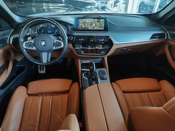 BMW 530e 2019 - 31500 EUR, 46900 km - AUTO.MOTO.pt - 46900km - foto 38 de 39