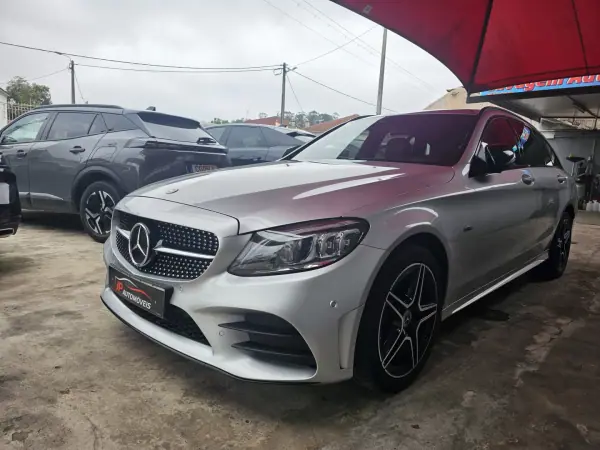Mercedes-Benz C 300 2020 - 20999 EUR, 207000 km - AUTO.MOTO.pt - 207000km - foto 3 de 22