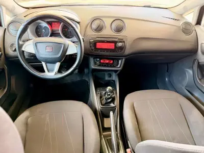 SEAT Ibiza 2011 - 6990 EUR, 243541 km - AUTO.MOTO.pt - 243541km - foto 10 de 15