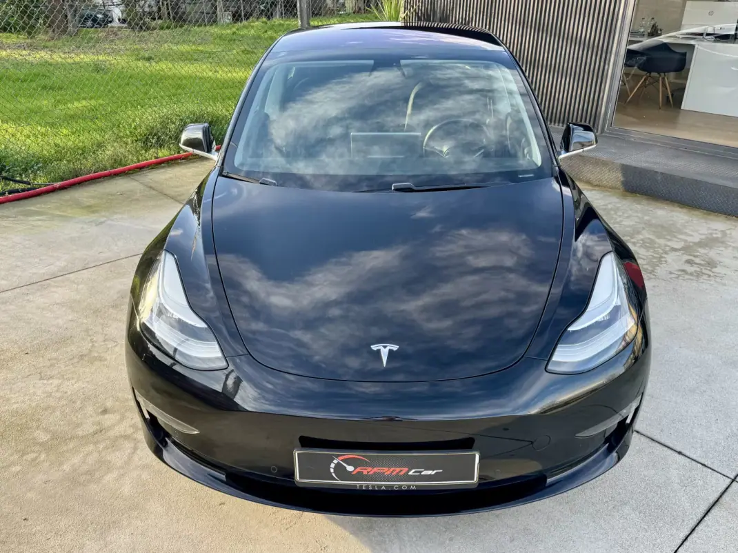 Tesla Model 3 2019 - 25999 EUR, 60000 km - AUTO.MOTO.pt - 60000km - foto 4 de 24