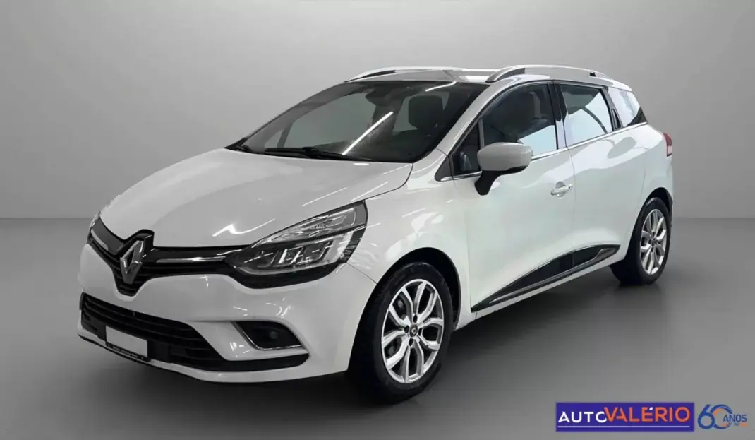 Renault Clio Sport Tourer 2019 - 12450 EUR, 75473 km - AUTO.MOTO.pt - 75473km - foto 1 de 5