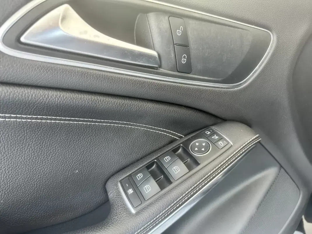 Mercedes-Benz CLA 220 2015 - 18990 EUR, 171500 km - 171500km - foto 9 de 31
