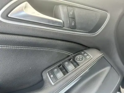Mercedes-Benz CLA 220 2015 - 18990 EUR, 171500 km - 171500km - foto 9 de 31