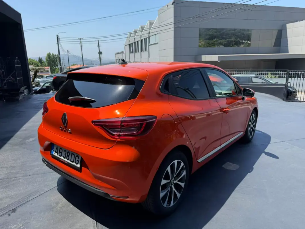 Renault Clio 2020 - 13900 EUR, 42828 km - 42828km - foto 5 de 11