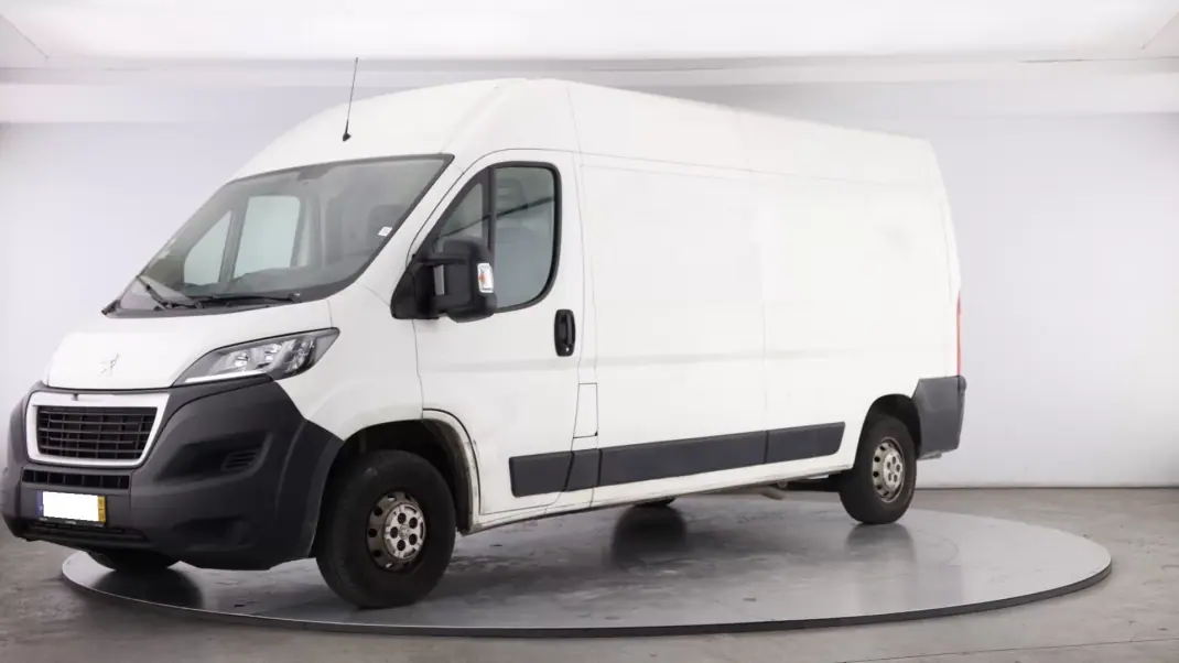 Peugeot Boxer 2.0 BlueHDi 333 L3H2 Premium 2018 - 12804 EUR, 126302 km - AUTO.MOTO.pt - 126302km - foto 2 de 8