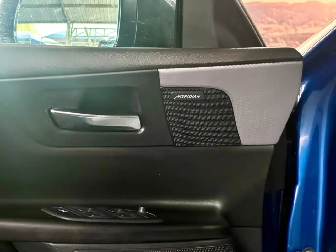 Jaguar XE 2017 - 16900 EUR, 230128 km - AUTO.MOTO.pt - 230128km - foto 11 de 28