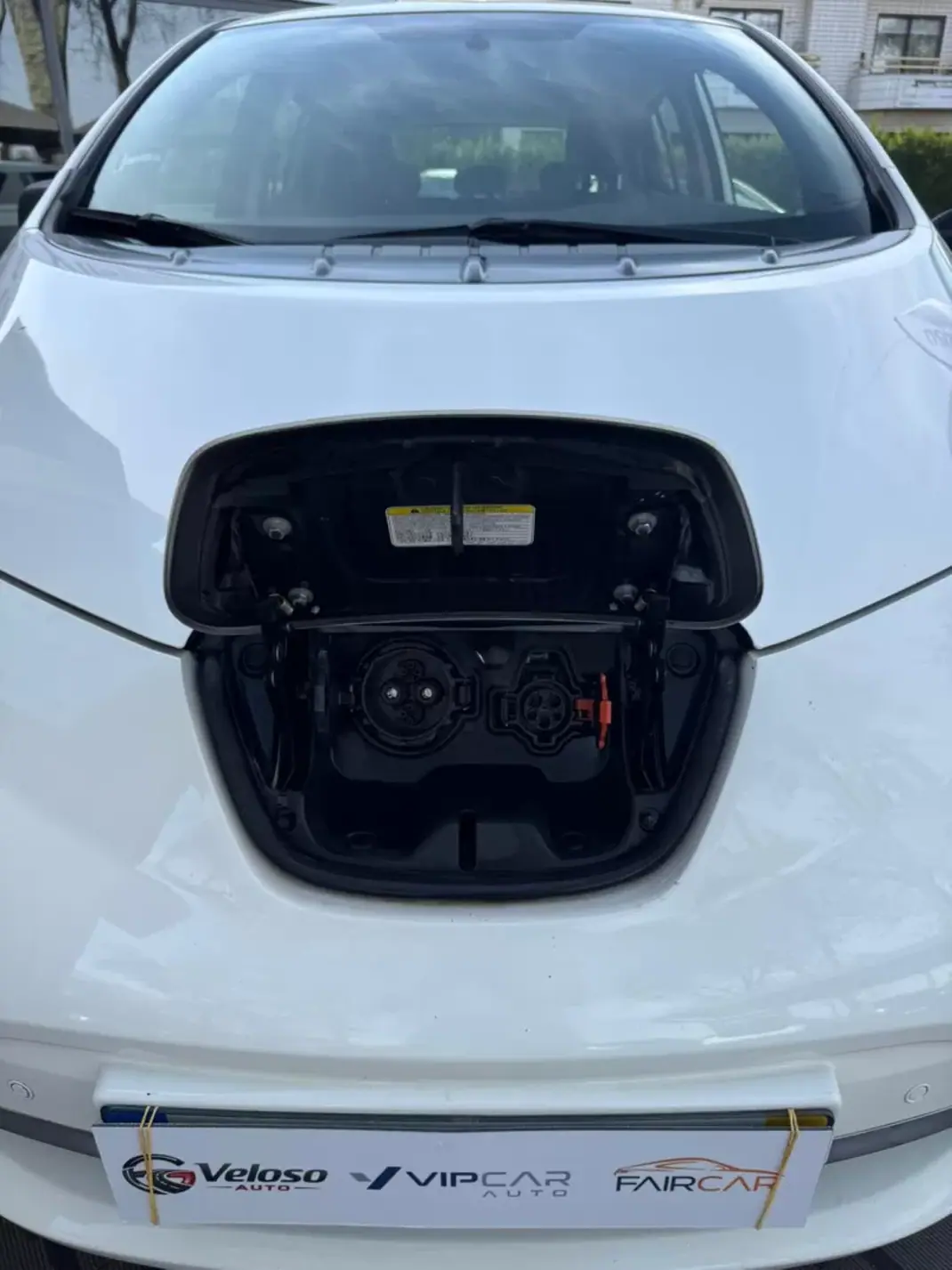 Nissan Leaf 2017 - 7900 EUR, 117534 km - AUTO.MOTO.pt - 117534km - foto 15 de 15