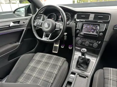 Volkswagen Golf 2014 - 15000 EUR, 240000 km - 240000km - foto 38 de 83