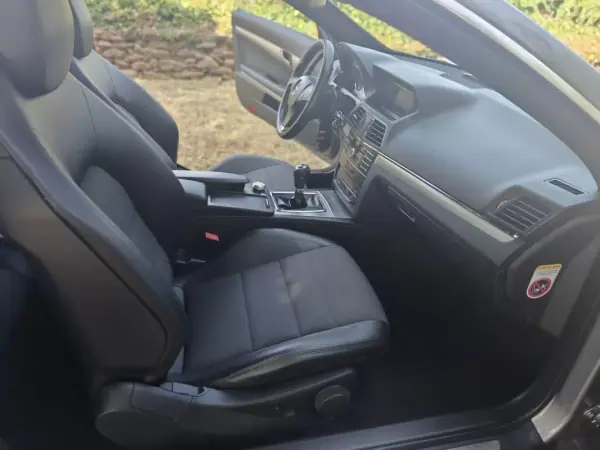 Mercedes-Benz E 220 2010 - 15499 EUR, 202000 km - AUTO.MOTO.pt - 202000km - foto 17 de 35