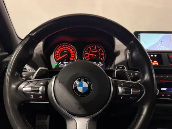 BMW 150 2015 - 69900 EUR, 49000 km - AUTO.MOTO.pt - 49000km - foto 29 de 60