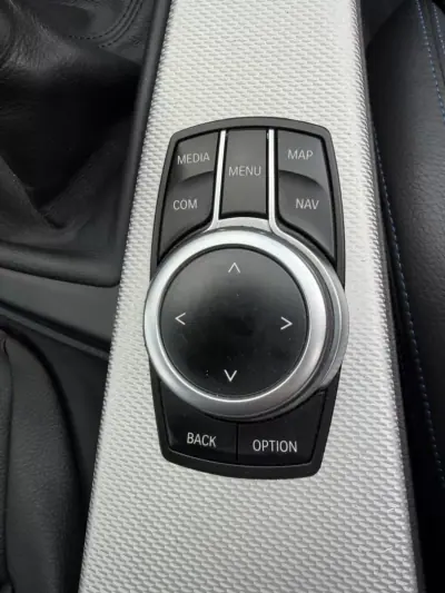 BMW 320 2019 - 23950 EUR, 152000 km - AUTO.MOTO.pt - 152000km - foto 24 de 34