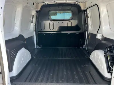 Renault KANGOO EXPRESS 1.5 DCI 115HP ENERGY MAXI BUSINESS 2021 - 14500 EUR, 45338 km - AUTO.MOTO.pt - 45338km - foto 10 de 15