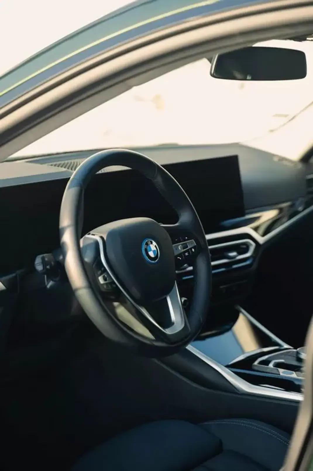 BMW i4 2024 - 43750 EUR, 5000 km - AUTO.MOTO.pt - 5000km - foto 4 de 50