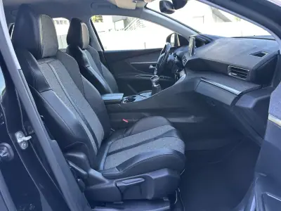 Peugeot 3008 2018 - 14900 EUR, 240000 km - 240000km - foto 53 de 62
