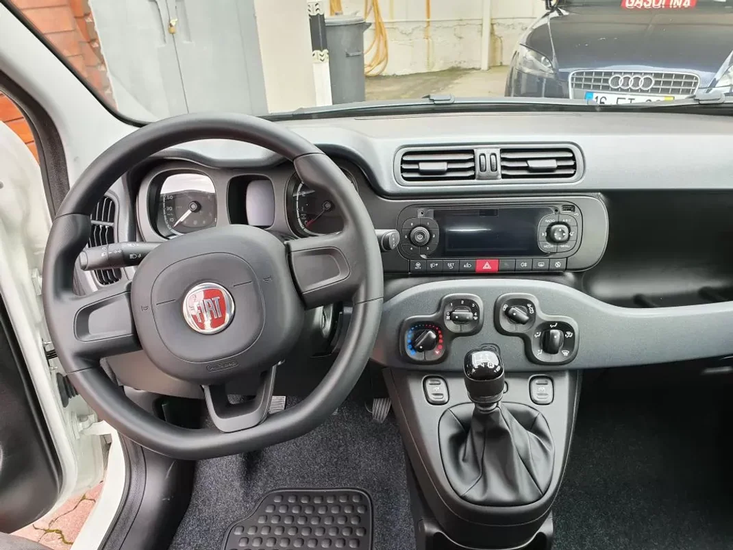 Fiat Panda 2020 - 10950 EUR, 68000 km - AUTO.MOTO.pt - 68000km - foto 7 de 11