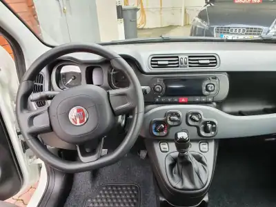Fiat Panda 2020 - 10950 EUR, 68000 km - AUTO.MOTO.pt - 68000km - foto 7 de 11