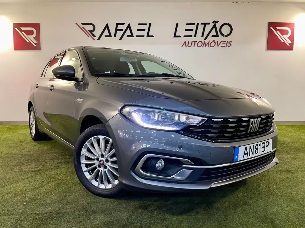 Fiat Tipo 2021 - 11700 EUR, 137000 km - AUTO.MOTO.pt - 137000km - foto 4 de 32