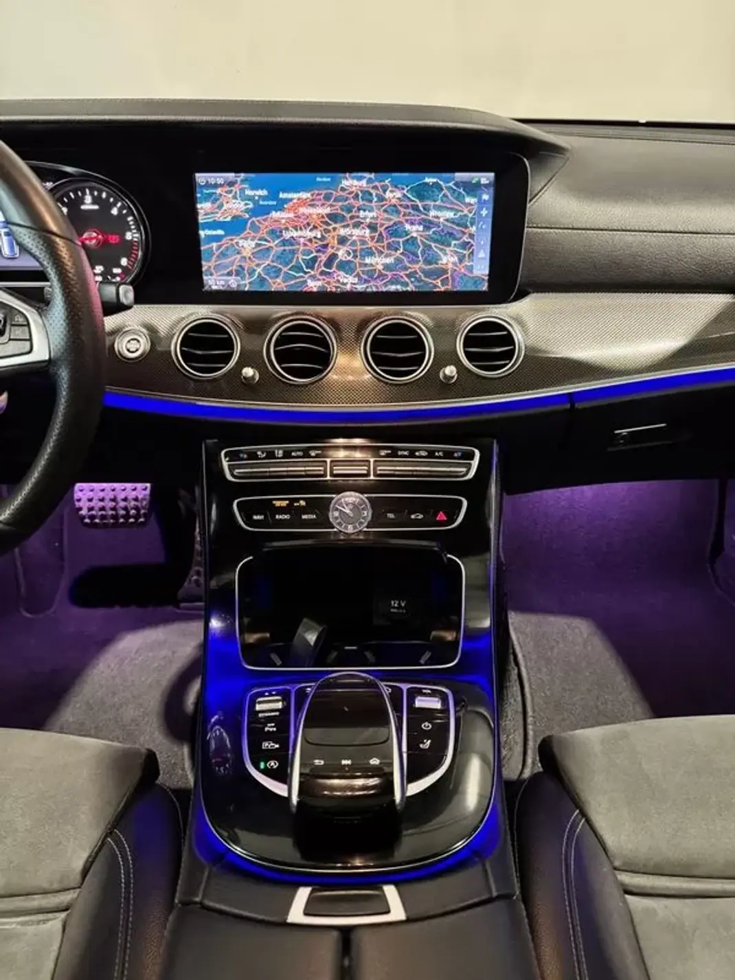Mercedes-Benz E 220 2017 - 23900 EUR, 348000 km - 348000km - foto 4 de 58