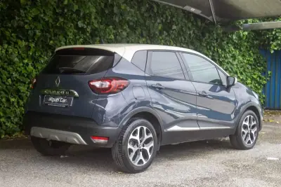 Renault Captur 2018 - 13900 EUR, 147700 km - AUTO.MOTO.pt - 147700km - foto 8 de 16