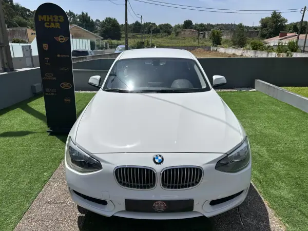 BMW 118 2015 - 16000 EUR, 220000 km - AUTO.MOTO.pt - 220000km - foto 8 de 65