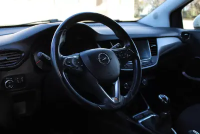 Opel Crossland X 2017 - 12500 EUR, 113439 km - AUTO.MOTO.pt - 113439km - foto 14 de 35