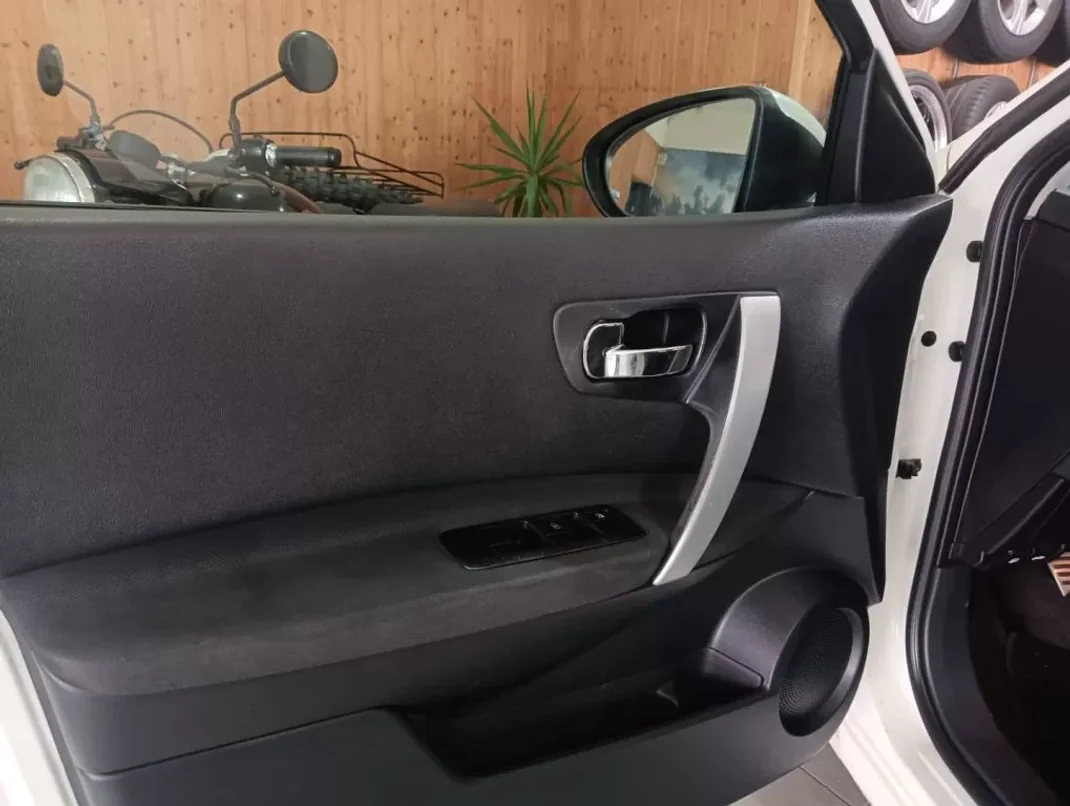 Nissan Qashqai 2012 - 11900 EUR, 226000 km - AUTO.MOTO.pt - 226000km - foto 8 de 16