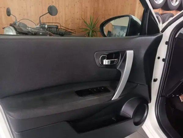 Nissan Qashqai 2012 - 11900 EUR, 226000 km - AUTO.MOTO.pt - 226000km - foto 8 de 16