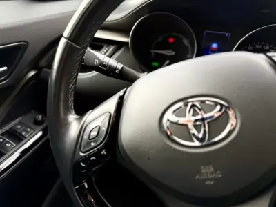 Toyota C-HR 2019 - 23950 EUR, 84000 km - AUTO.MOTO.pt - 84000km - foto 18 de 24