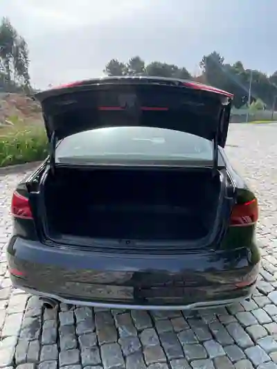 Audi A3 Limousine 2017 - 18490 EUR, 165000 km - AUTO.MOTO.pt - 165000km - foto 13 de 15