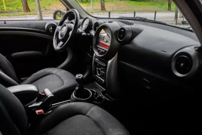 MINI Countryman 2012 - 9990 EUR, 264197 km - AUTO.MOTO.pt - 264197km - foto 20 de 27