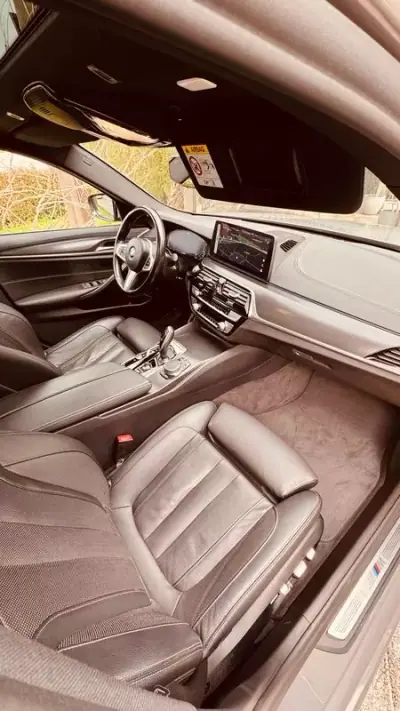 BMW 530e 2021 - 38750 EUR, 118296 km - AUTO.MOTO.pt - 118296km - foto 20 de 31