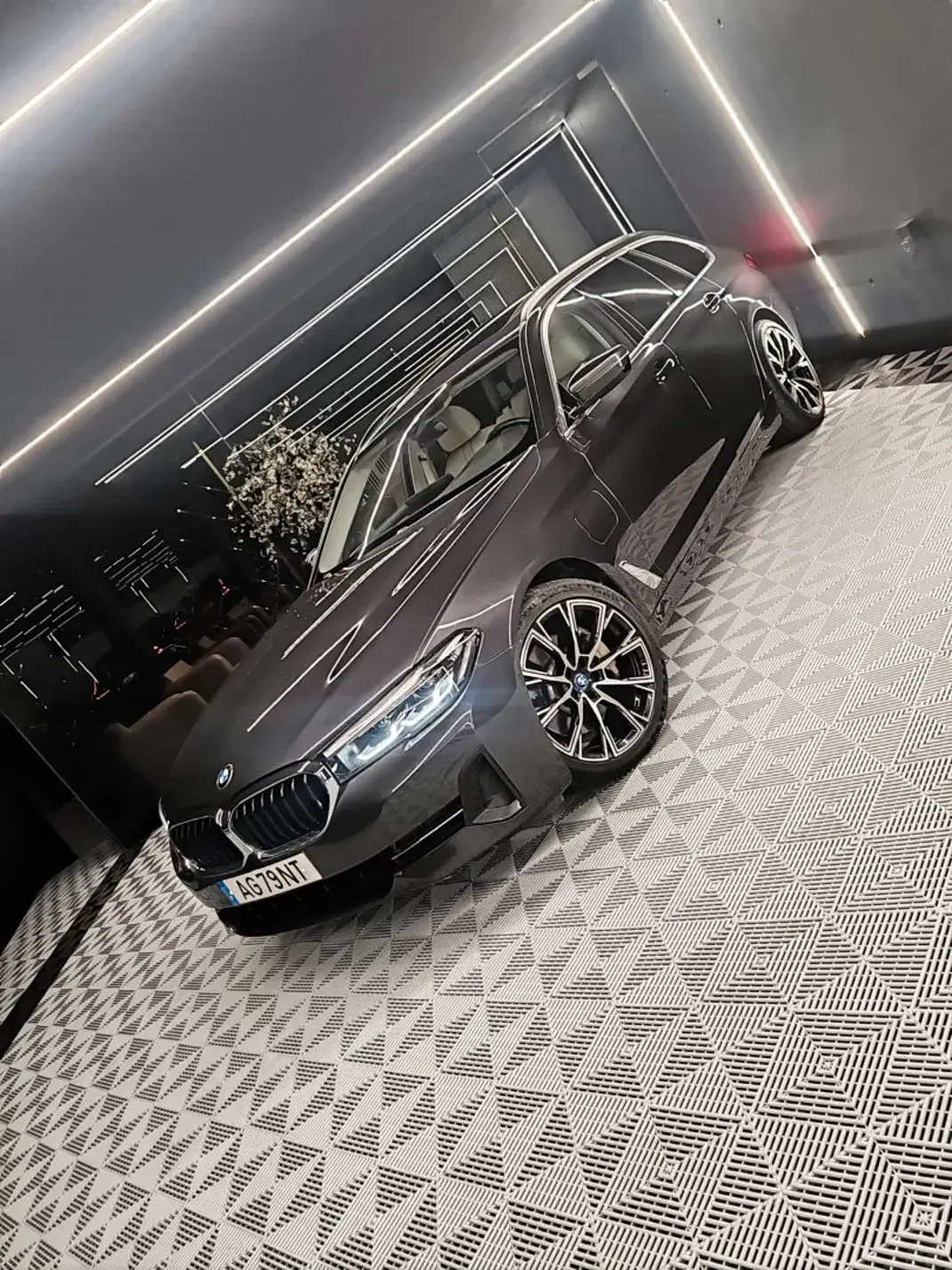 BMW 530 2021 - 30750 EUR, 109480 km - AUTO.MOTO.pt - 109480km - foto 4 de 22