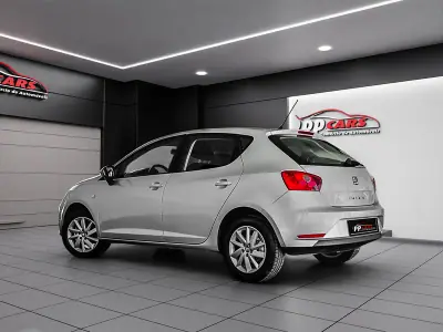SEAT Ibiza 2015 - 11950 EUR, 80000 km - AUTO.MOTO.pt - 80000km - foto 5 de 60