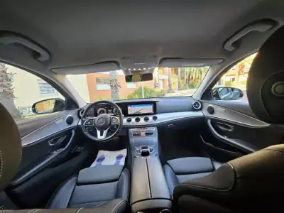Mercedes-Benz E 300 2020 - 29980 EUR, 140000 km - AUTO.MOTO.pt - 140000km - foto 2 de 20