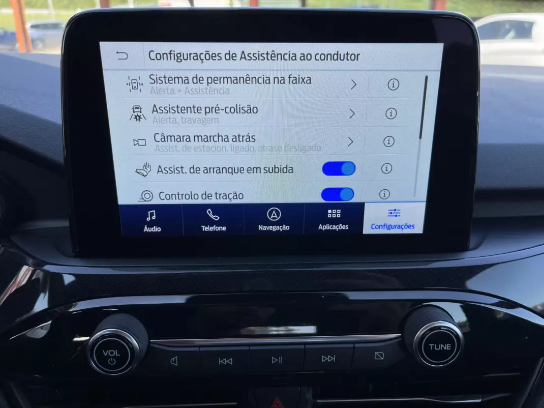 Ford Kuga 2022 - 17990 EUR, 85480 km - AUTO.MOTO.pt - 85480km - foto 16 de 22