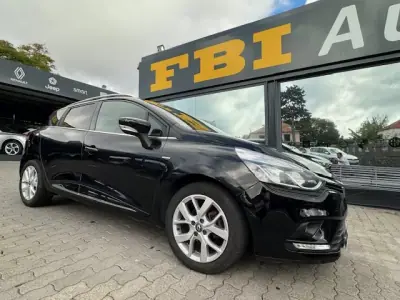 Renault Clio Sport Tourer 2020 - 12500 EUR, 75360 km - AUTO.MOTO.pt - 75360km - foto 6 de 12